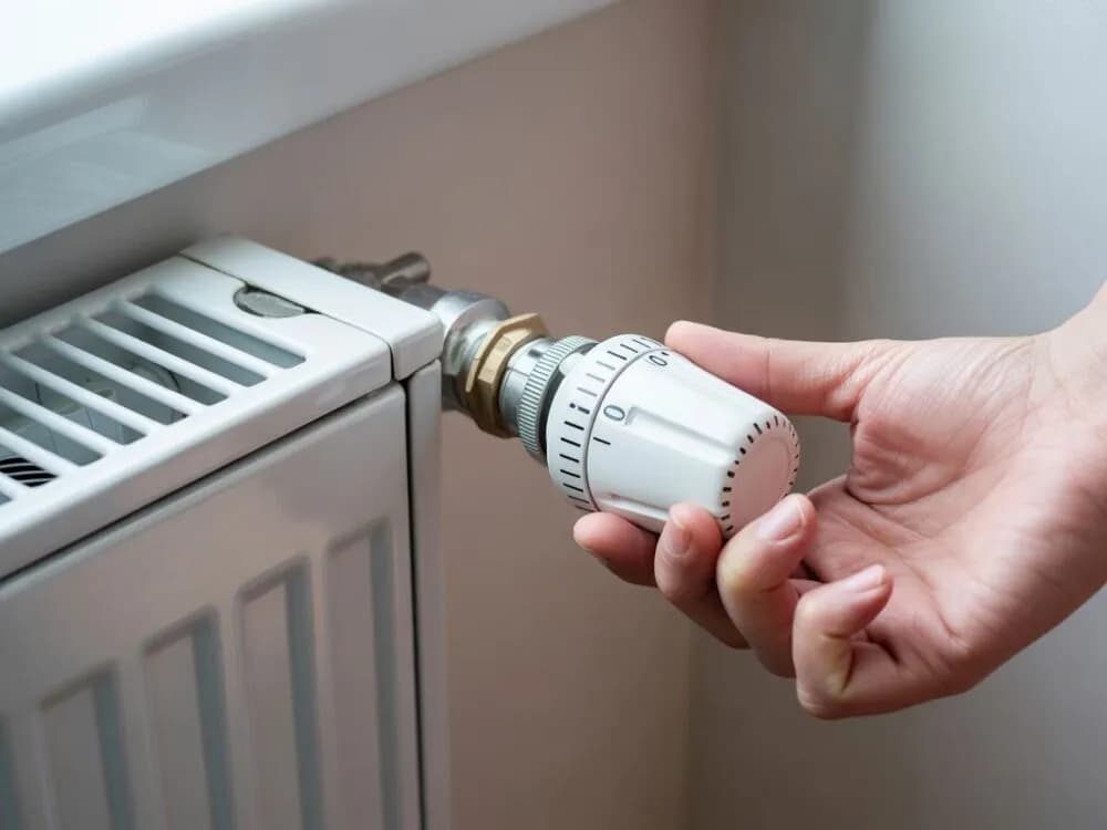 Jak odkręcić grzejnik i uniknąć problemów z ogrzewaniem w domu