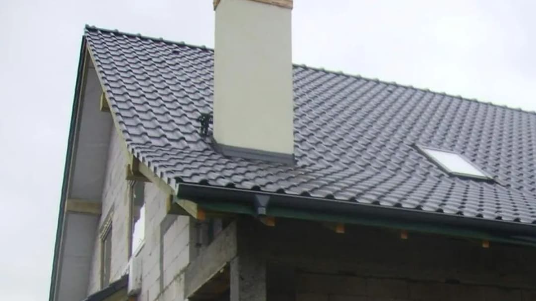 Jak wykończyć komin – uniknij najczęstszych błędów i wybierz materiały